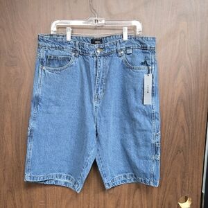 Hours Size L Medium Wash Denim Cargo Short